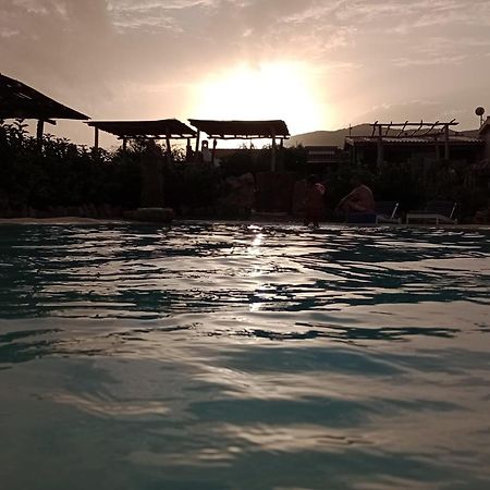 Villa Cuccuru Relax - A Orosei Esterno foto