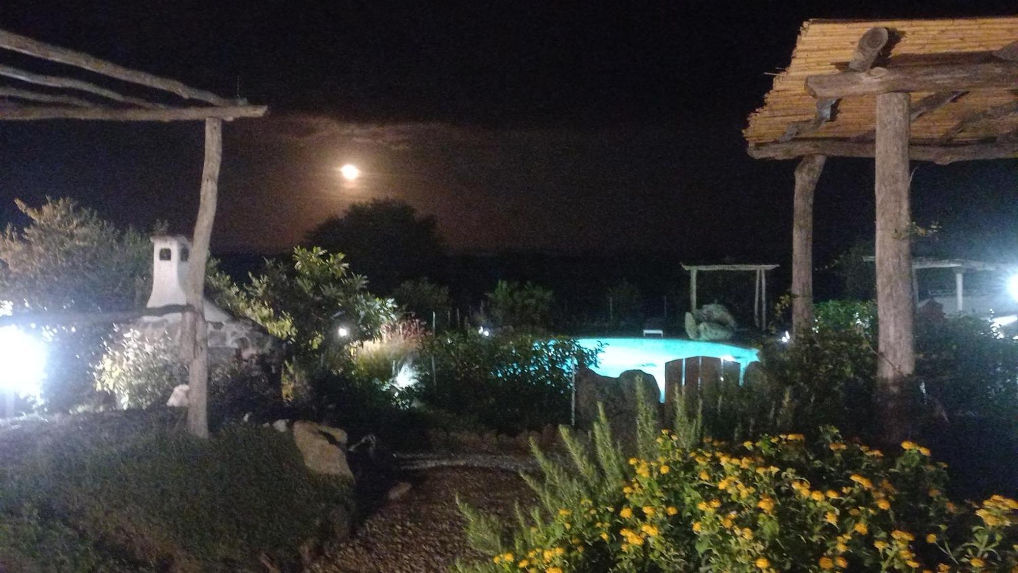 Villa Cuccuru Relax - A Orosei Esterno foto