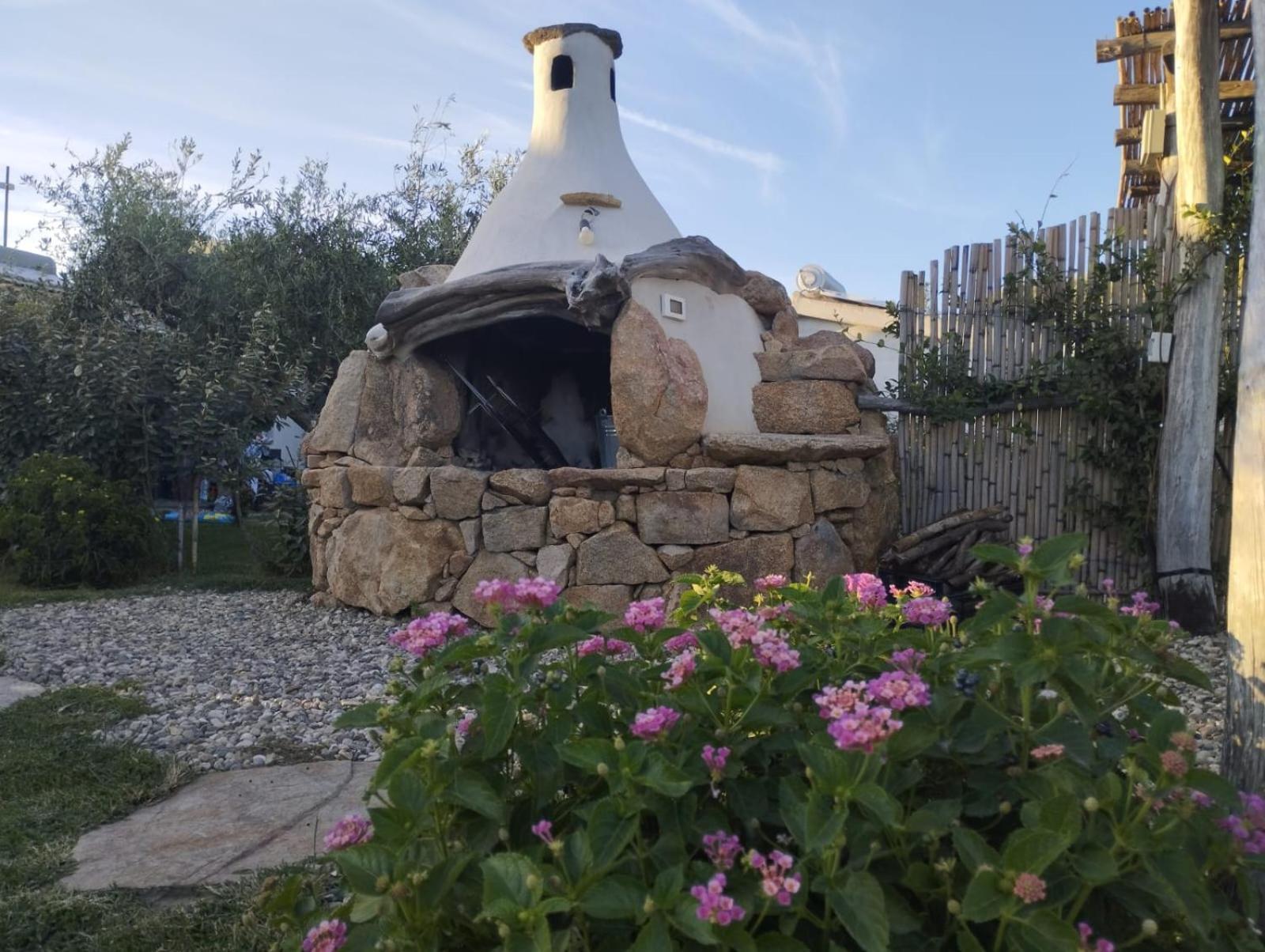 Villa Cuccuru Relax - A Orosei Esterno foto