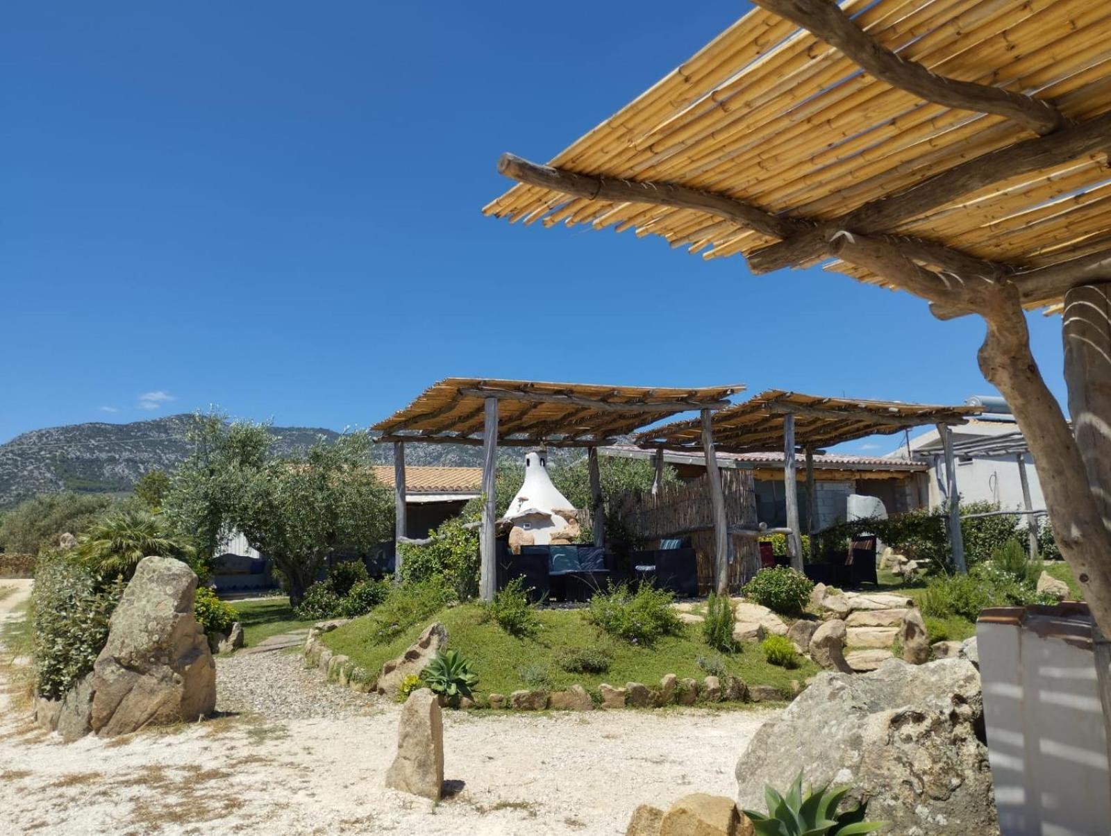 Villa Cuccuru Relax - A Orosei Esterno foto