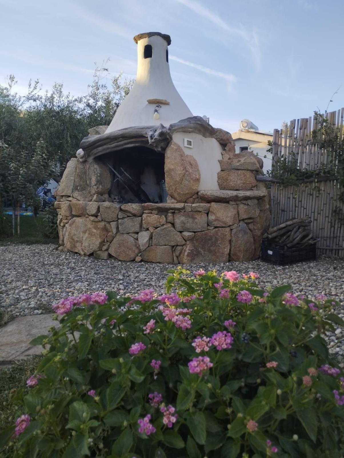 Villa Cuccuru Relax - A Orosei Esterno foto