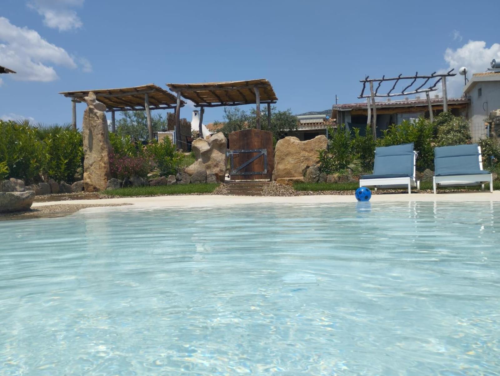 Villa Cuccuru Relax - A Orosei Esterno foto