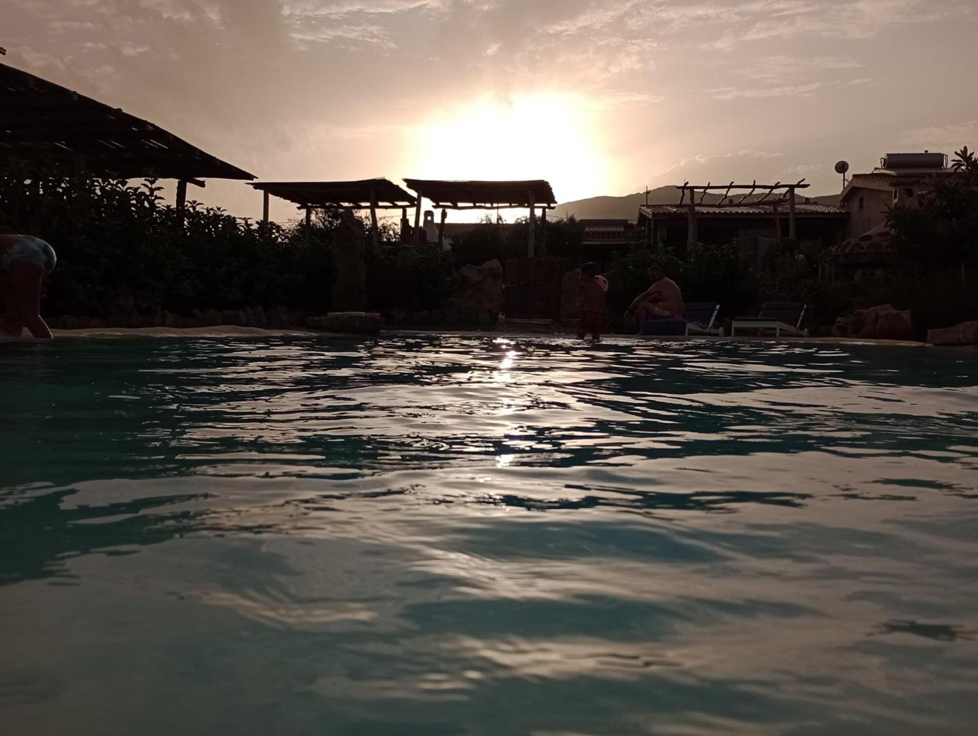 Villa Cuccuru Relax - A Orosei Esterno foto